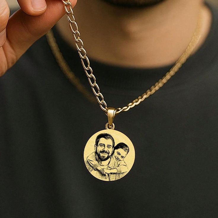 Portrait Pendant